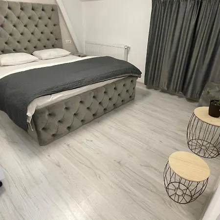 Jolie Luxury Ii *